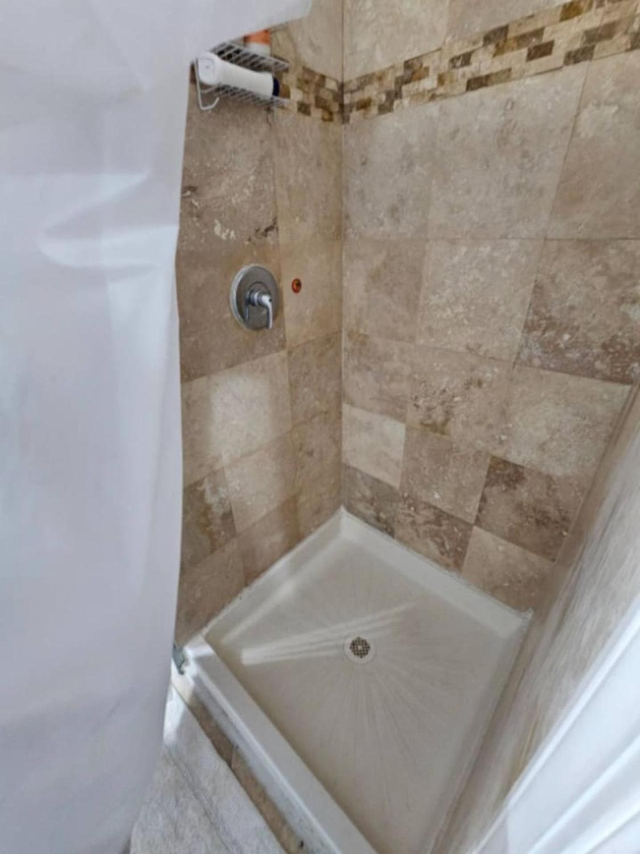 Private Entrance Full Kitchen 2 Bedroom Apartment Fredericksburg Exterior photo